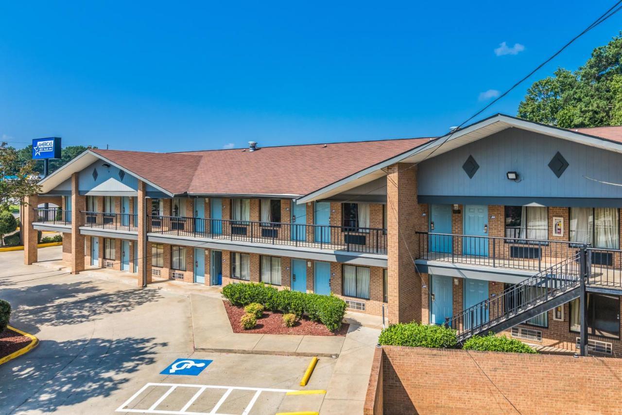 Americas Best Value Inn Stockbridge Eksteriør billede
