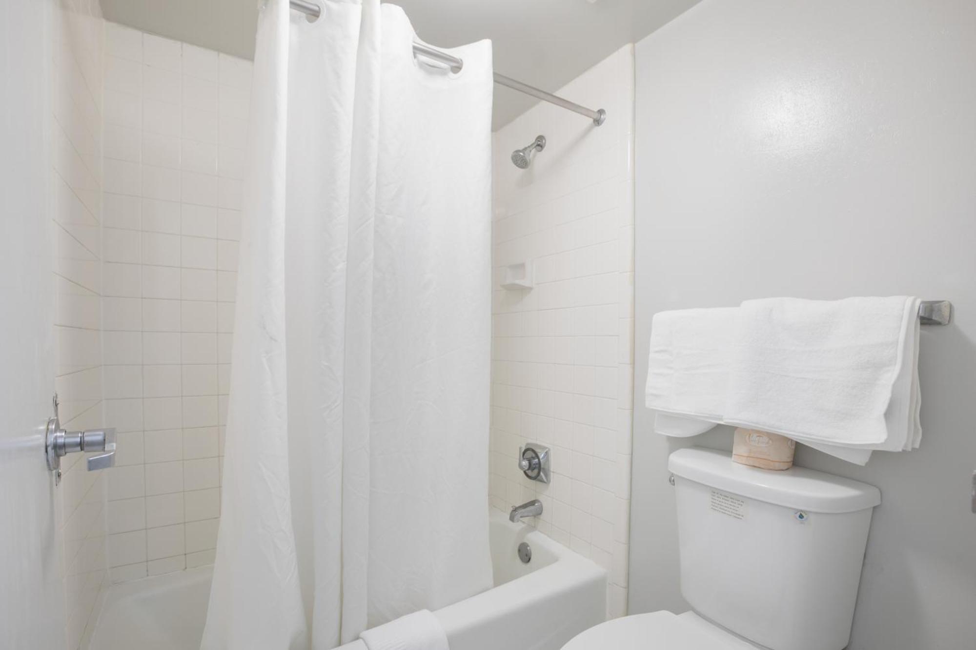 Americas Best Value Inn Stockbridge Værelse billede