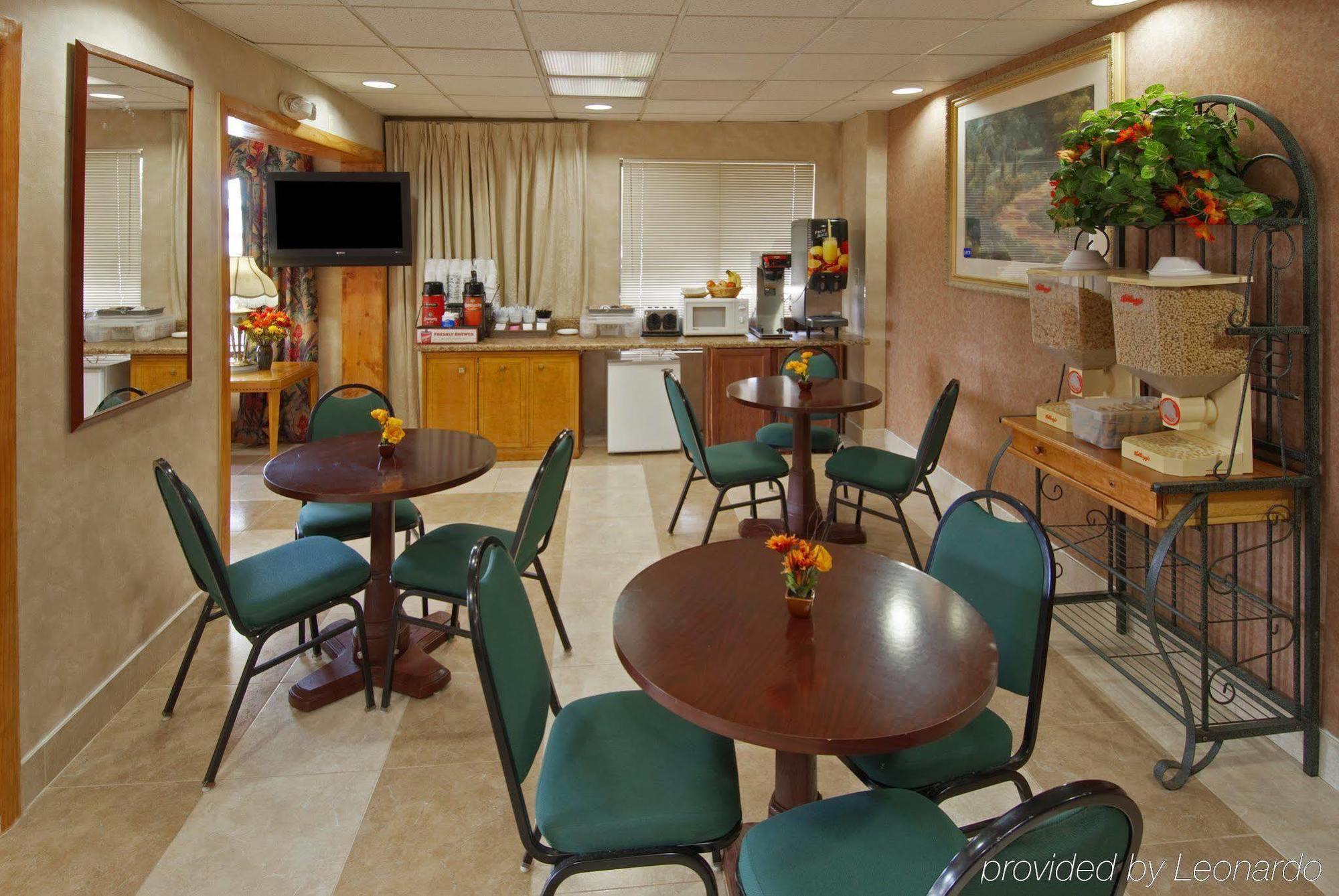 Americas Best Value Inn Stockbridge Restaurant billede
